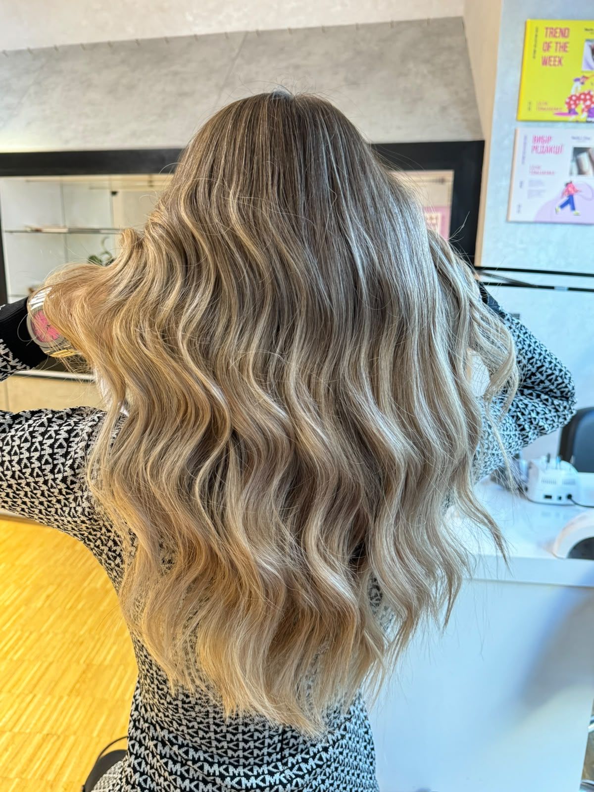 Beigeblondes Balayage mit sanften Übergängen